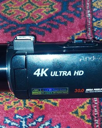 Videocamera 4K Ultra HD con accessori