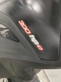 PIAGGIO MP3 300 HPE SPORT