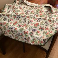 Tovaglia fantasia fragole e tessuto uguale