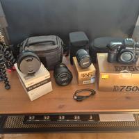 Kit Nikon D7500 con obiettivi, treppiede, borselli