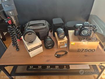 Kit Nikon D7500 con obiettivi, treppiede, borselli