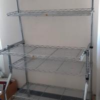 libreria con porta PC + tavolinetto in metallo