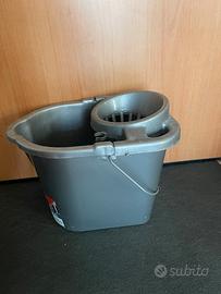 secchio per mocio
