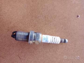 8 candele originali NGK per alfa 147 ts benzina