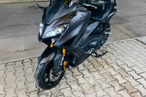 T max 560 tech dark magma