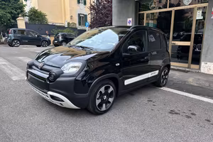 FIAT Panda 1.0 FireFly S&S Hybrid Pandina Cross-