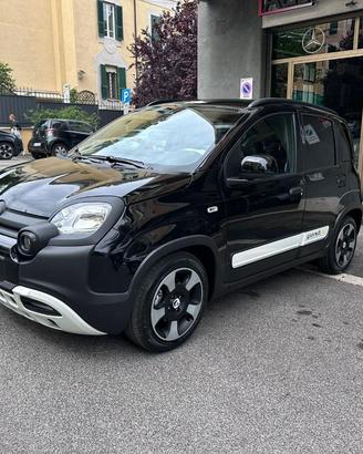 FIAT Panda 1.0 FireFly S&S Hybrid Pandina Cross-