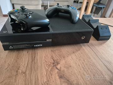 xbox one 500GB  + 2 Controller Originali Microsoft