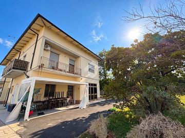 CASA INDIPENDENTE A CAMPOSANTO