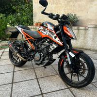 KTM 125 duke come nuovo