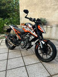 KTM 125 duke come nuovo