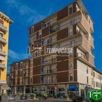 ULTIMO NEL PIENO CENTRO DI MAGENTA!