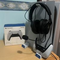 Play 5 - 2 joystick, cuffie, supporto console
