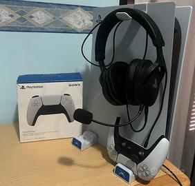 Play 5 - 2 joystick, cuffie, supporto console