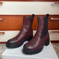 Stivaletti bordeaux
