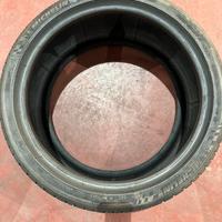 4  Michelin 255/35 ZR19 96Y