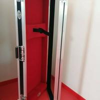 Flight case contenitore per chitarra