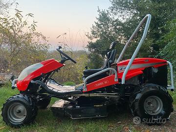 Trattorino trinciaerba 23cv 4x4