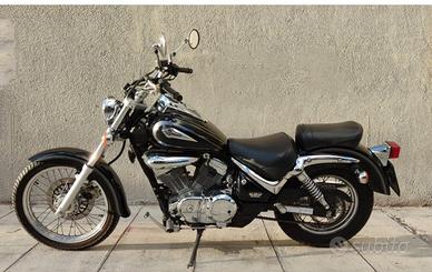 Suzuki Intruder 250