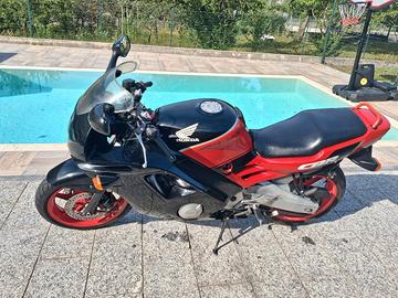 honda cbr 600f 