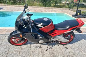 honda cbr 600f 