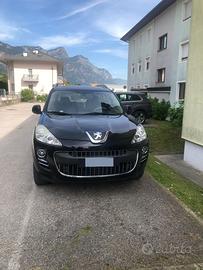 PEUGEOT 4007