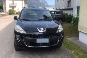 PEUGEOT 4007