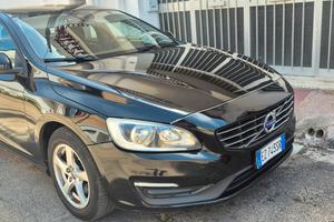 volvo v60 r-design
