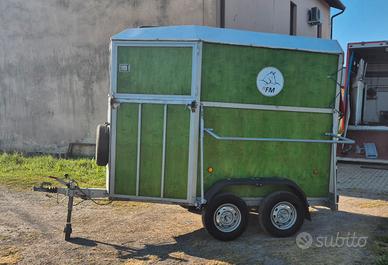 trailer trasporto cavalli appena revisionato 