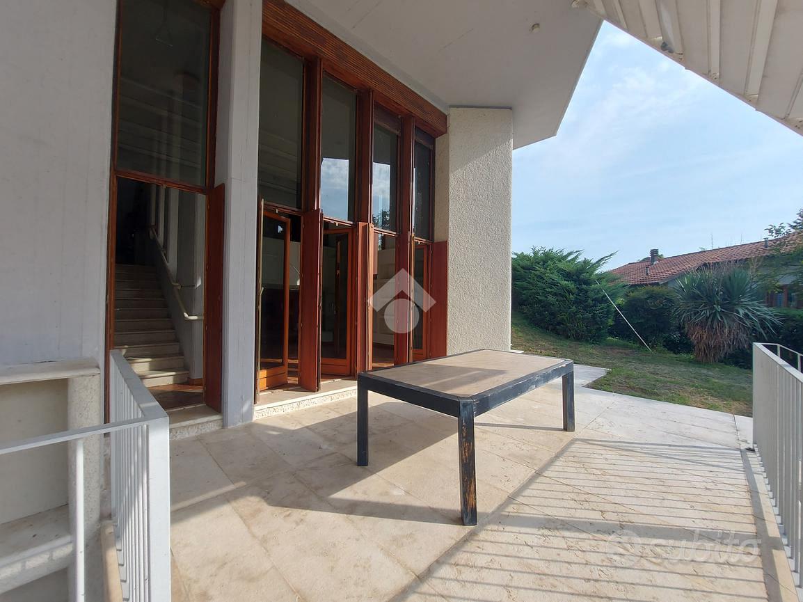 VILLA SINGOLA A CUMIANA - Vista 5