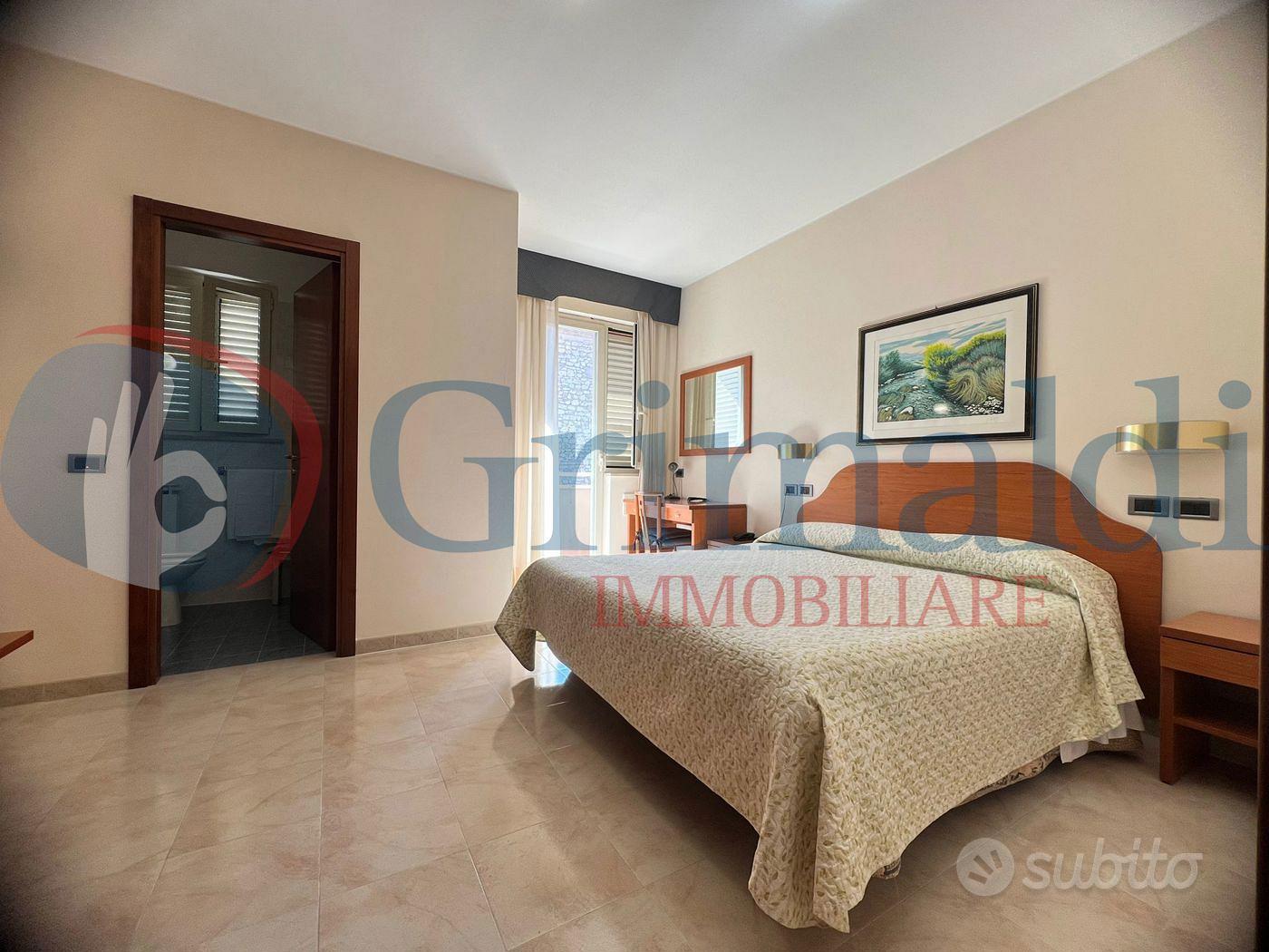 Albergo/Hotel Perugia [Cod. rif 3235622VTG] (Olmo)