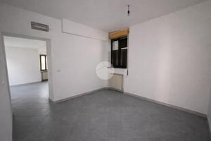 NEGOZIO A COMUN NUOVO