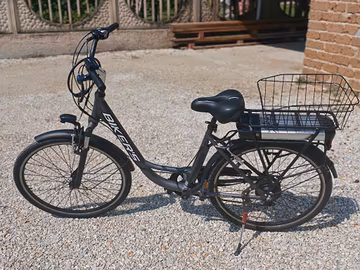Bicicletta elettrica da donna Biker's