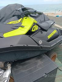 moto d'acqua sea doo spark 