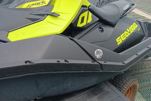 moto d'acqua sea doo spark 
