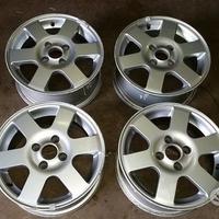 Cerchi In Lega Da 14" Per Volkswagen Polo 1998