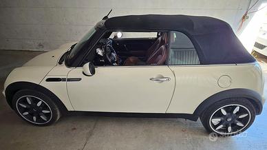 Mini Cooper 1.6 cabrio neopatentati aggiornata