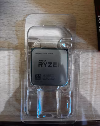 Ryzen 5 2600x AM4 completo con dissi e box