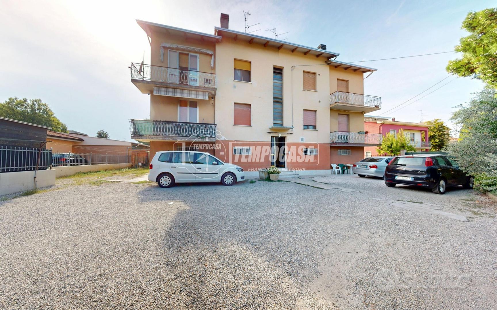 Appartamento – RE - Vista 2