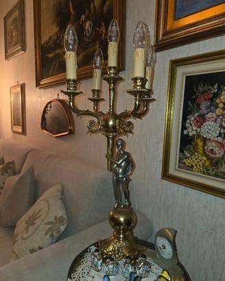 Lampade da tavolo stile arte classica