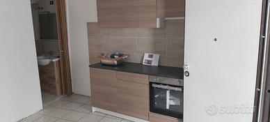 Monolocale finemente restrutturato No spese