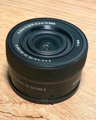 Sony E 16-50mm f/3.5-5.6 OSS II - come Nuovo 
