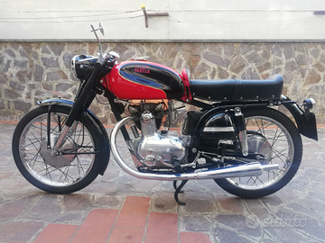 Moto PARILLA 175 Special