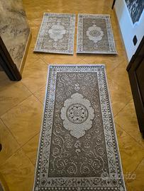 Tris tappeti scendiletto