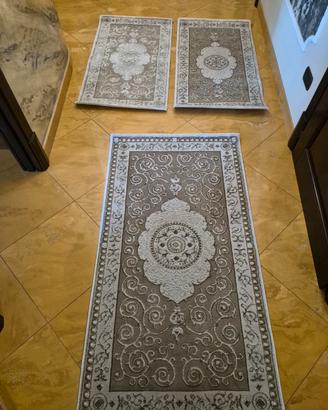 Tris tappeti scendiletto