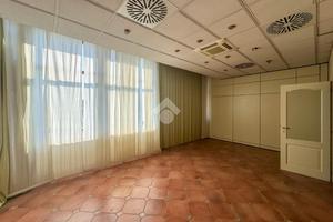 UFFICIO A FIORENZUOLA D'ARDA