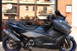 YAMAHA Tmax 560