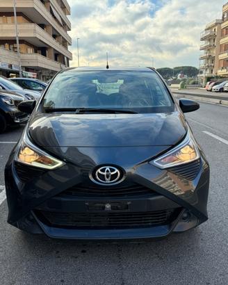 Toyota Aygo Connect 1.0 VVT-i 72CV 5 porte x-busin