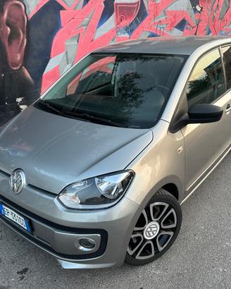Volkswagen up! 1.0 75 CV 5p. high up