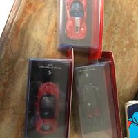 Tre macchinine della Ferrari